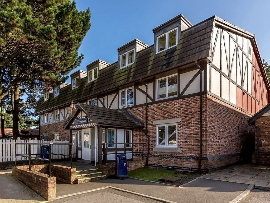 Travelodge Bournemouth Cooper Dean Exterior foto